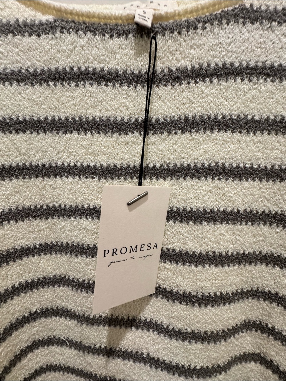 Promesa Cream & Gray Striped Scoop Neck Sweater - Picture 2 of 12